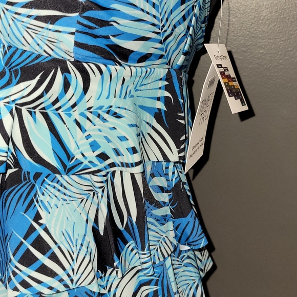 Women's Halter Tankini Size Small NWT - Picture 9 of 16